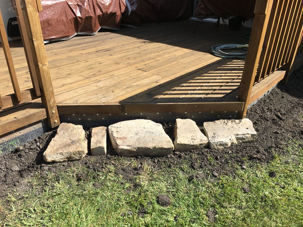 keep rats from under deck